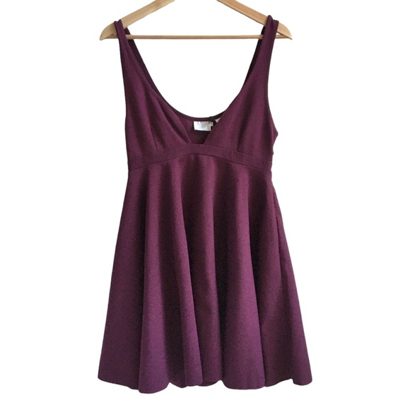 ALice & UO Urban Outfitters Eden Mini Dress Wine/ Burgundy Medium - Picture 4 of 17